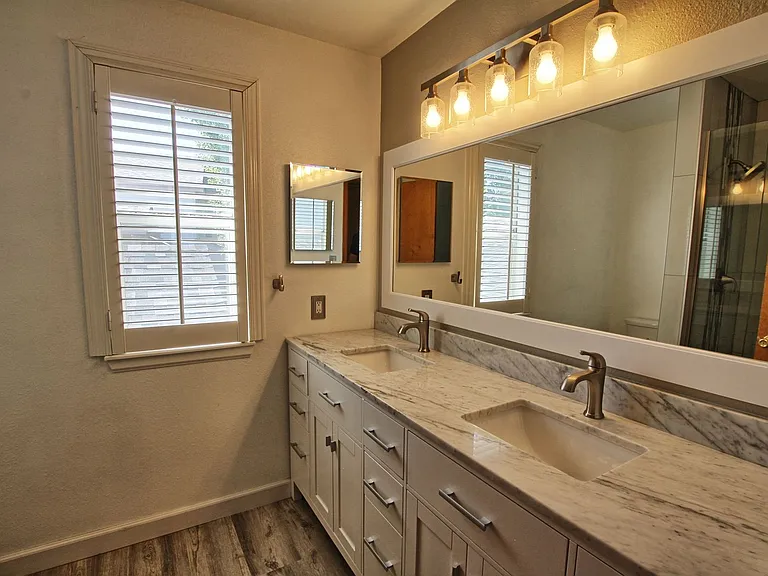 10732 Kimball St — Photo 12