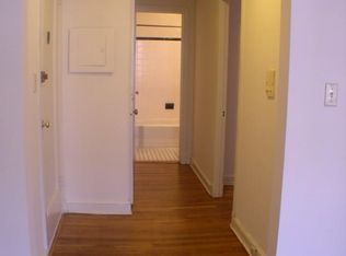 426 6th St NE APT 8, Washington, DC 20002