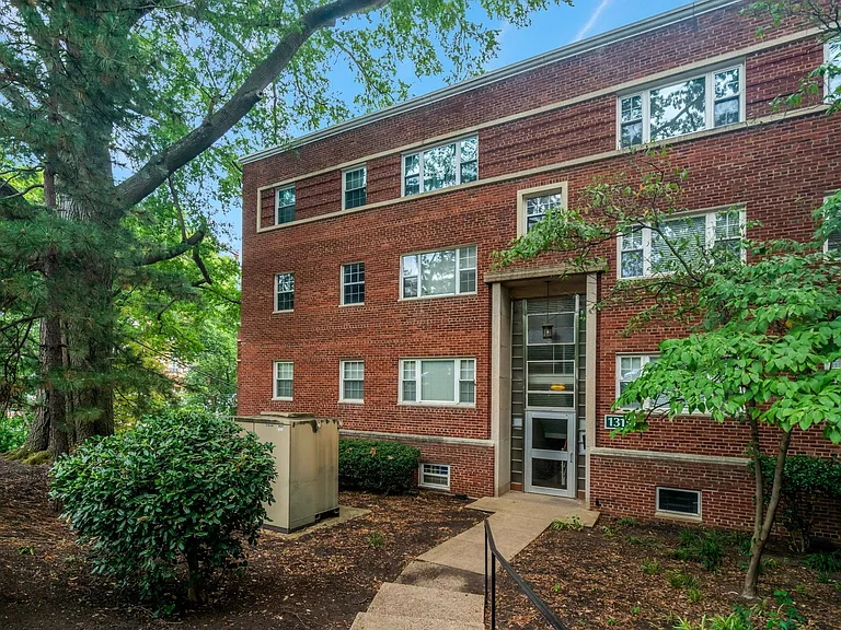 1315 N Ode St #704 — Photo 4