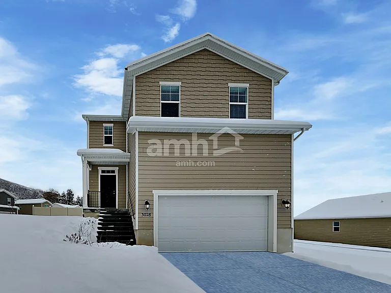 3028 E North Village Dr — Photo 1