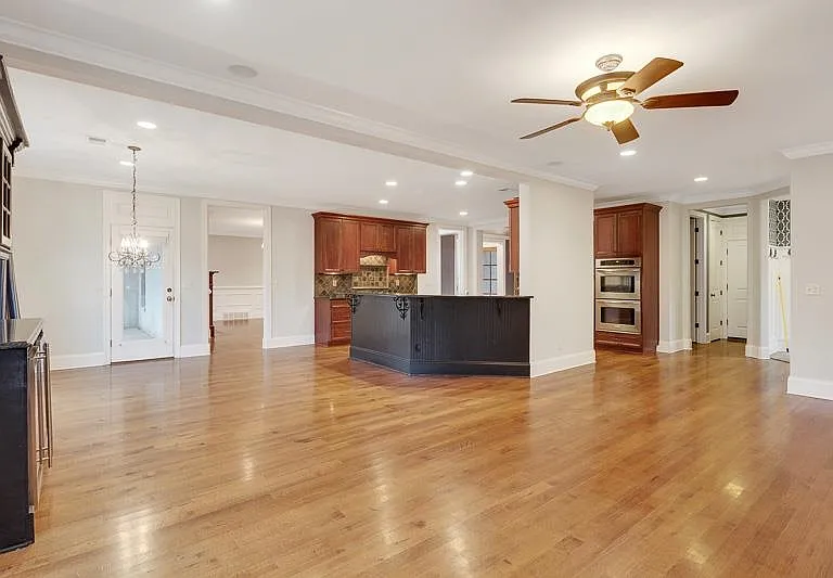 10227 Matwood Oak Dr — Photo 16