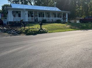 7869 Woodbine Rd, Airville, PA 17302