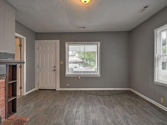 4th image of 1617 Vance St
