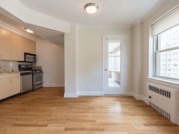 4th image of 41 Park Ave APT 11E