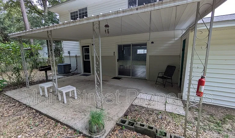 2117 Pullman Cir — Photo 6
