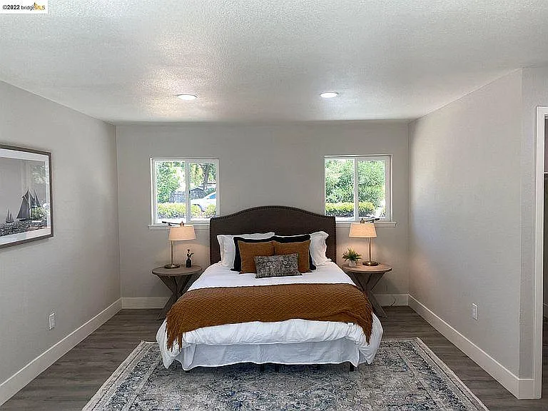 155 Taylor Blvd — Photo 8
