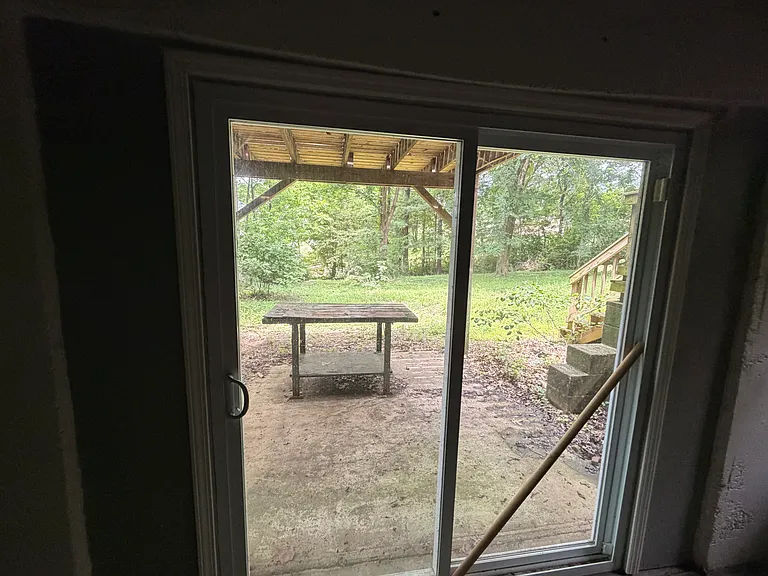 1206 Tree Top Ln #B — Photo 9