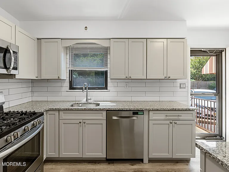321 Spring St #9 — Photo 13