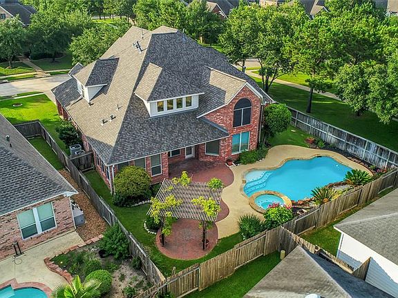 3rd image of 25603 Winston Hollow Ln