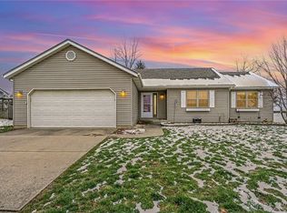 3220 Gardenia Dr, Troy, OH 45373