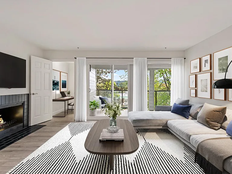 Lakeview at Newcastle — Photo 1
