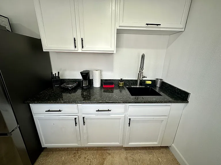 3030 Plaza St #C — Photo 10