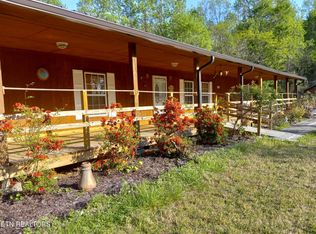 125 Elliott St, Harriman, TN 37748