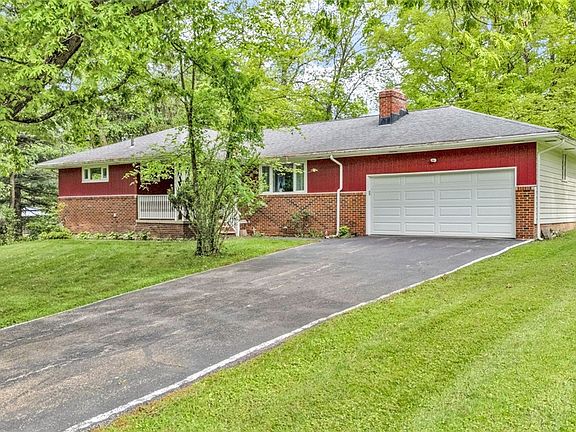 3rd image of 511 Janes Ln