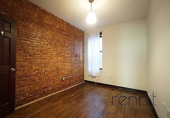 3rd image of 817 Saint Johns Pl APT 2D