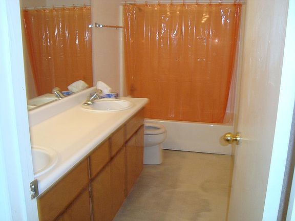 3rd image of 2645 51st Ave