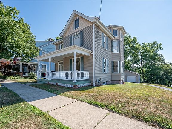 2nd image of 700 High St