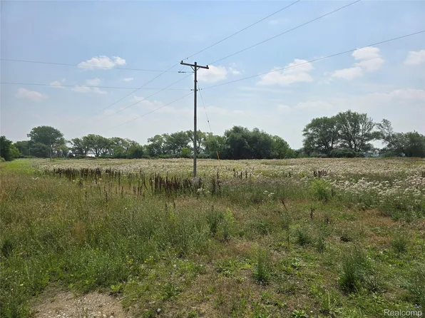 (undisclosed Address), Essexville, MI 48732