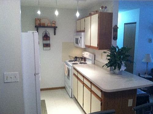 4th image of 35801 Westminister Ave