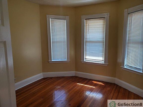 5th image of 4 Levant St Floor 2