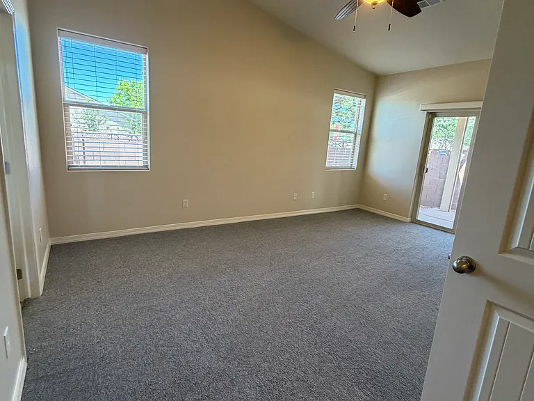 1460 N 400 W — Photo 10
