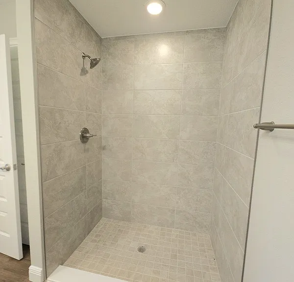 7244 N Glenridge Cir — Photo 10