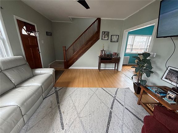 5th image of 1005 N Main St