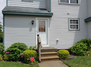 12 Oyster Bay Rd APT A, Absecon, NJ 08201