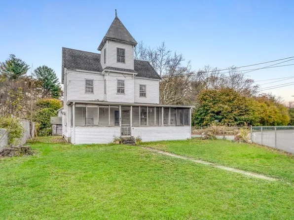 56 Grove Ave, Wilmington, MA 01887