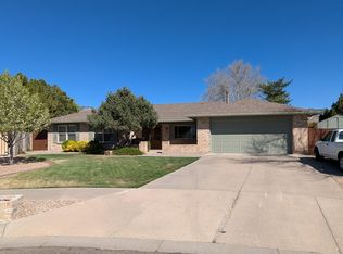 5901 Los Hermanos Ct NE, Albuquerque, NM 87111