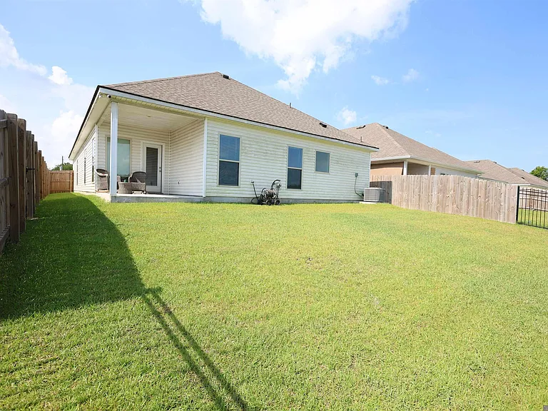 13343 Bellacosa Ave — Photo 26