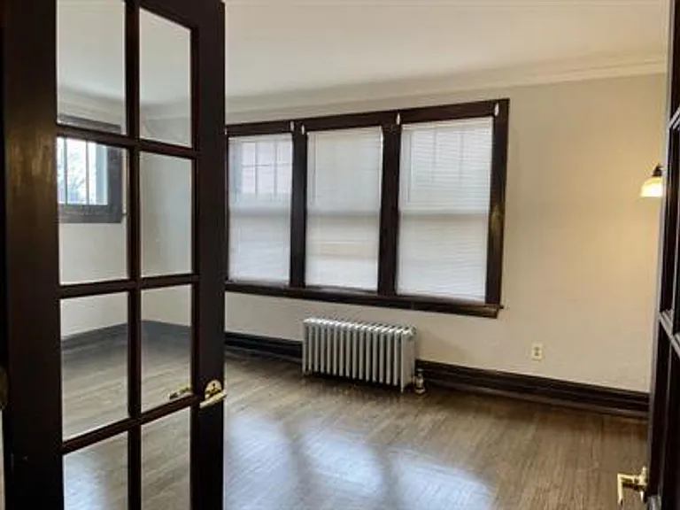 3545 Vernon Avenue — Photo 3