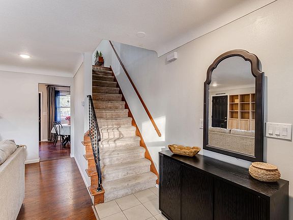 4th image of 1713 Gurney St