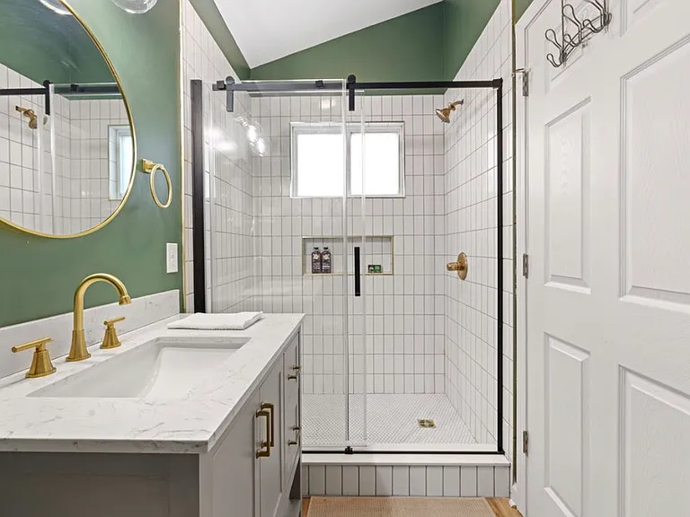 2638 Clark St #100 — Photo 13