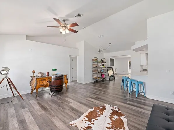 24709 Rodas DR, BONITA SPRINGS, FL 34135