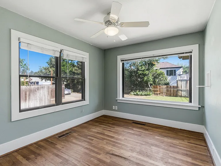 2034 S Broxon St — Photo 29