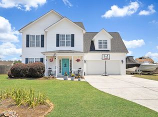 219 Twin Oaks Dr, Hampstead, NC 28443