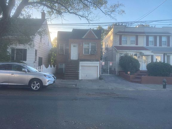 2nd image of 1634 E 48th St