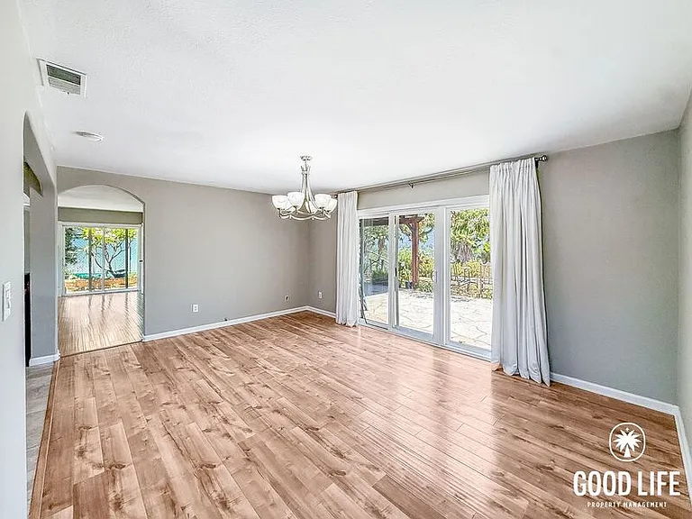 9719 Castaic Ct — Photo 3