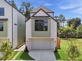 8555 Forum Dr, Houston, TX 77055