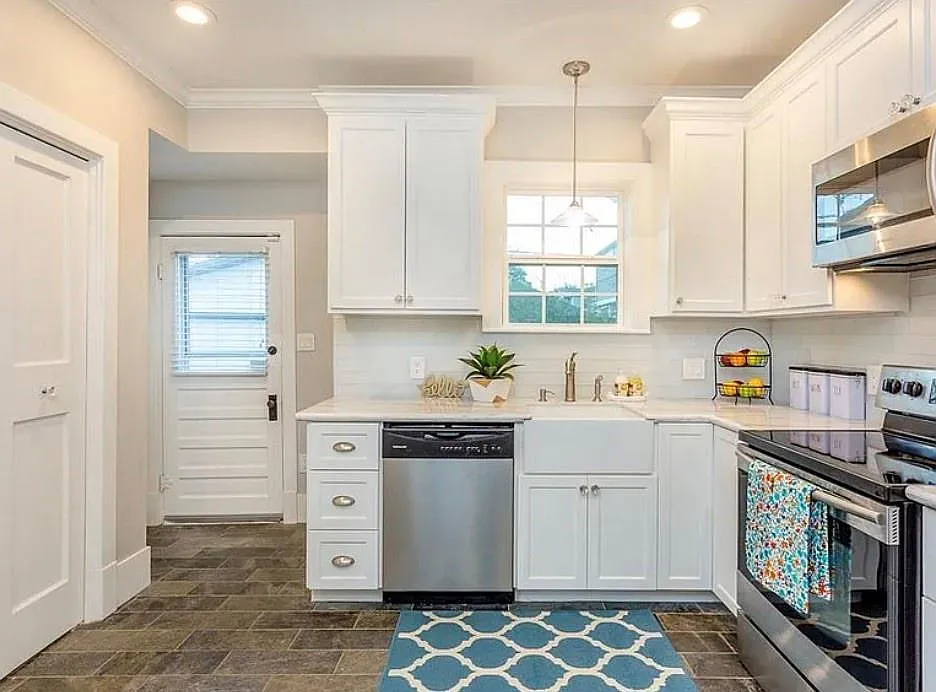 2 bed, 1.0 bath, 931 sqft, $2,799 — Photo 4