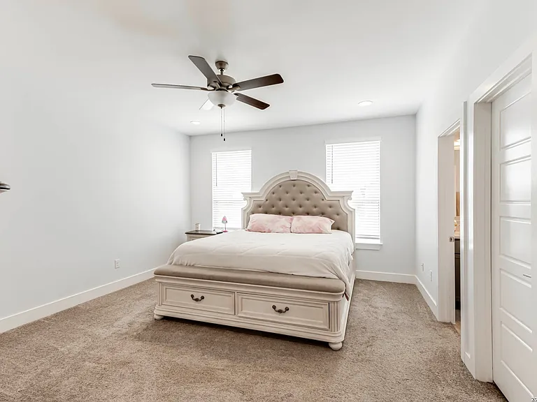 1426 E Sandalwood Ln — Photo 18