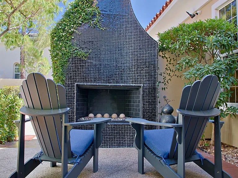 12047 Oakland Hills Dr — Photo 25