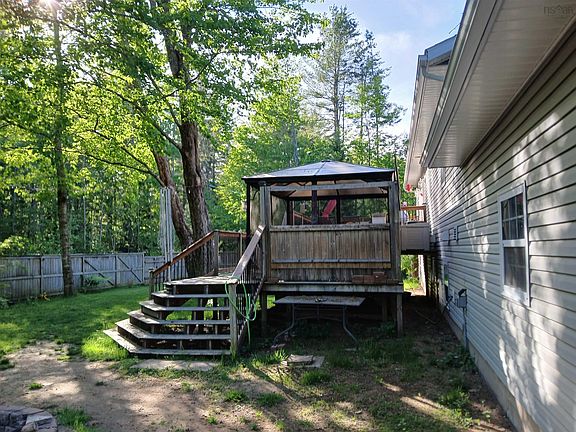 3rd image of 38 Robie Ave