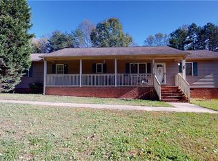 1936 Cherryville Rd, Cherryville, NC 28021