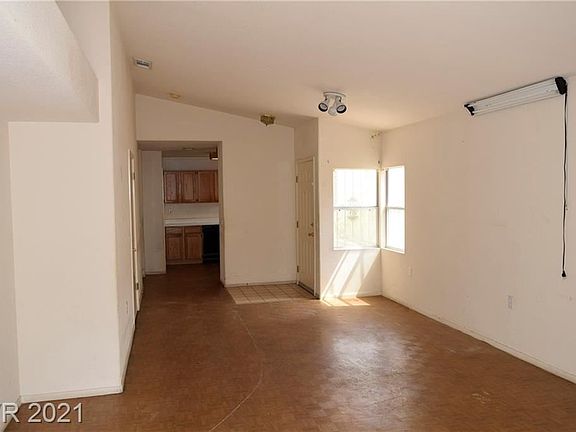 4th image of 7921 Cherry River Dr