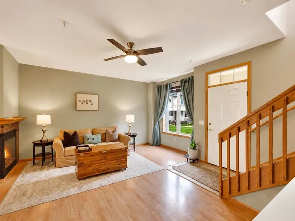 59 S Gardens Way, Fitchburg, WI 53711