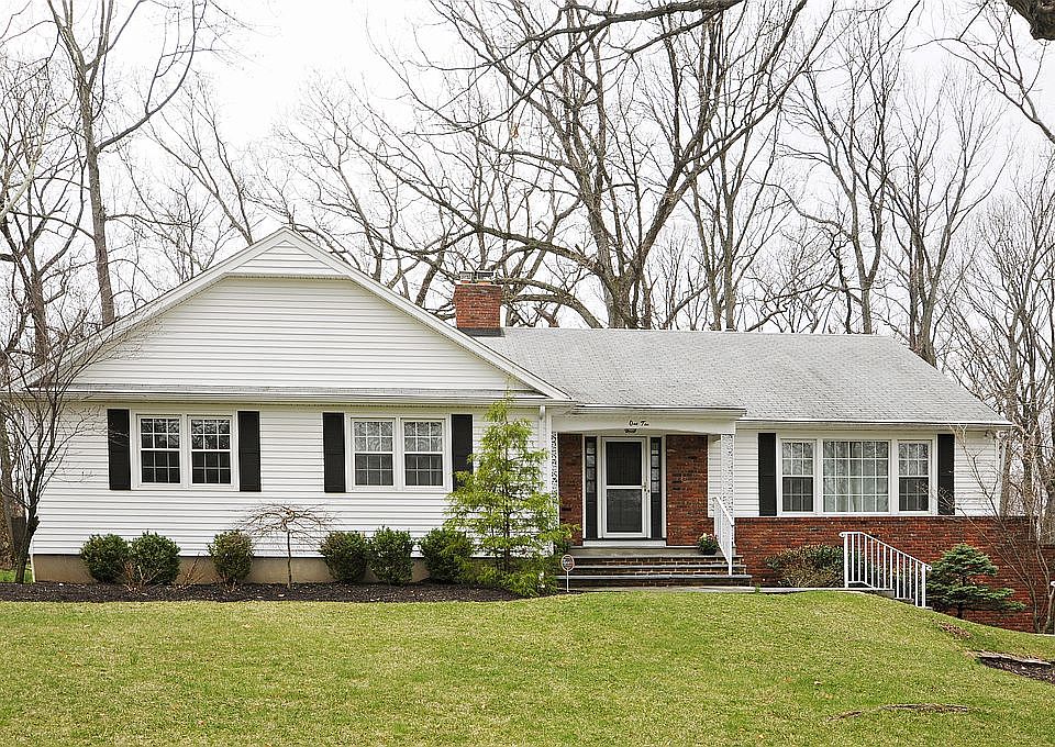 110 Roland Rd