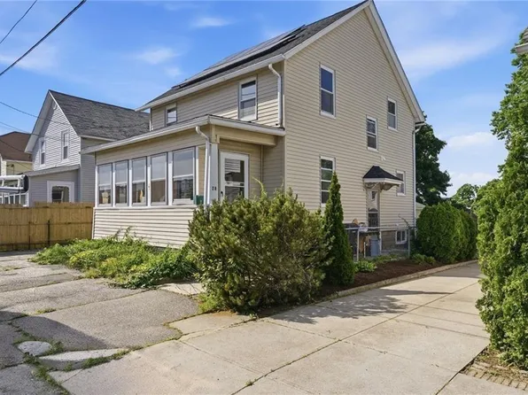 28 Orlo Ave, East Providence, RI 02914