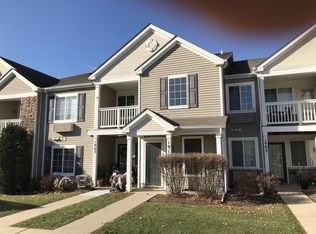 1919 Silverstone Dr, Carpentersville, IL 60110